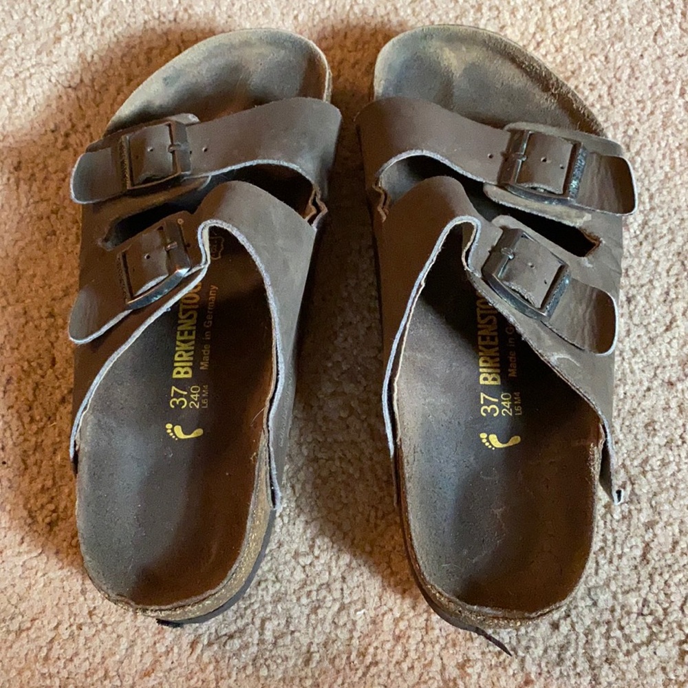 Brown Birkenstock’s